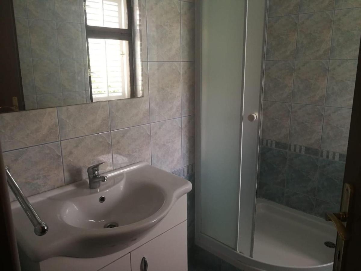 Pansion Marinka-Bire Rooms Лумбарда Экстерьер фото