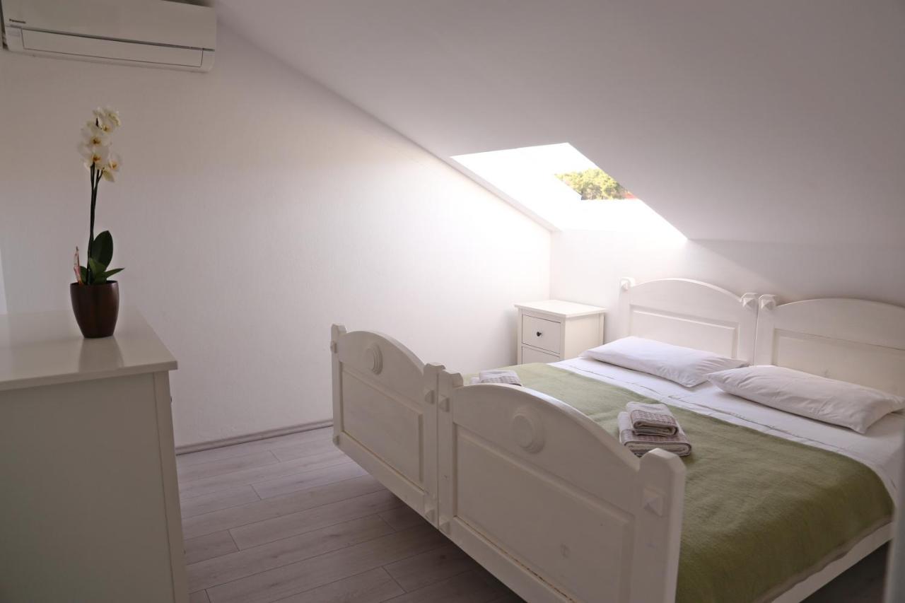 Pansion Marinka-Bire Rooms Лумбарда Экстерьер фото
