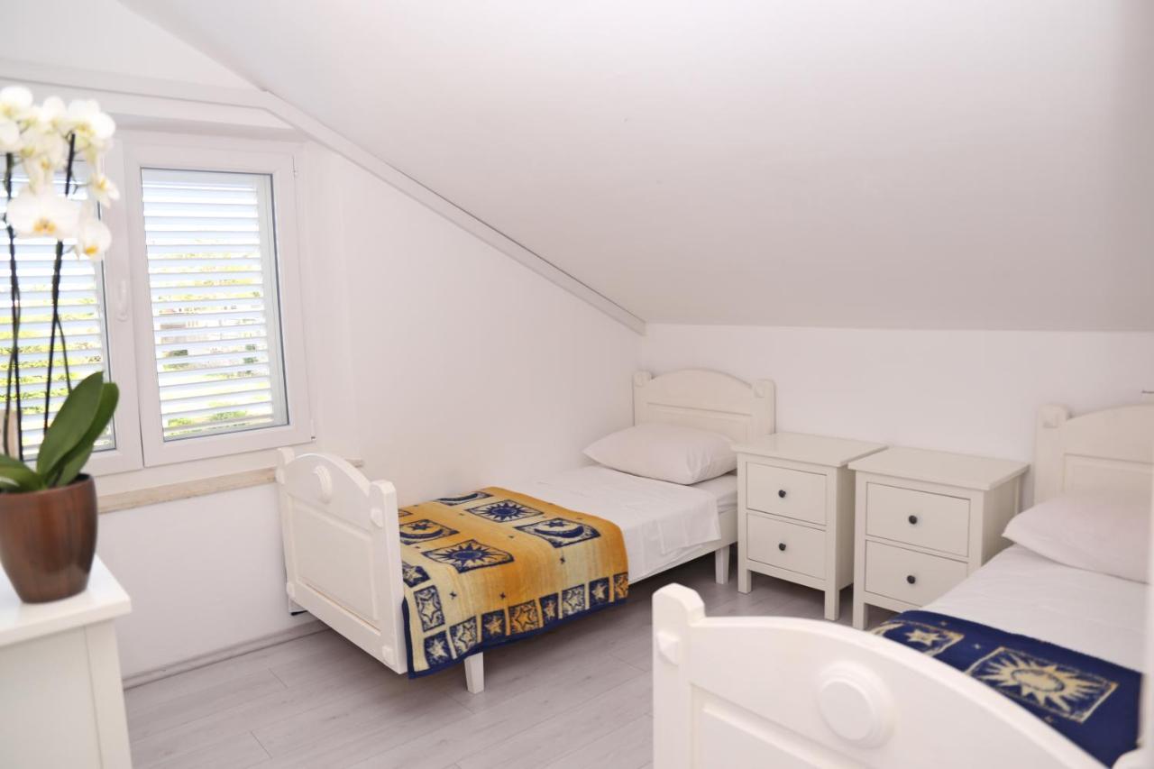 Pansion Marinka-Bire Rooms Лумбарда Экстерьер фото