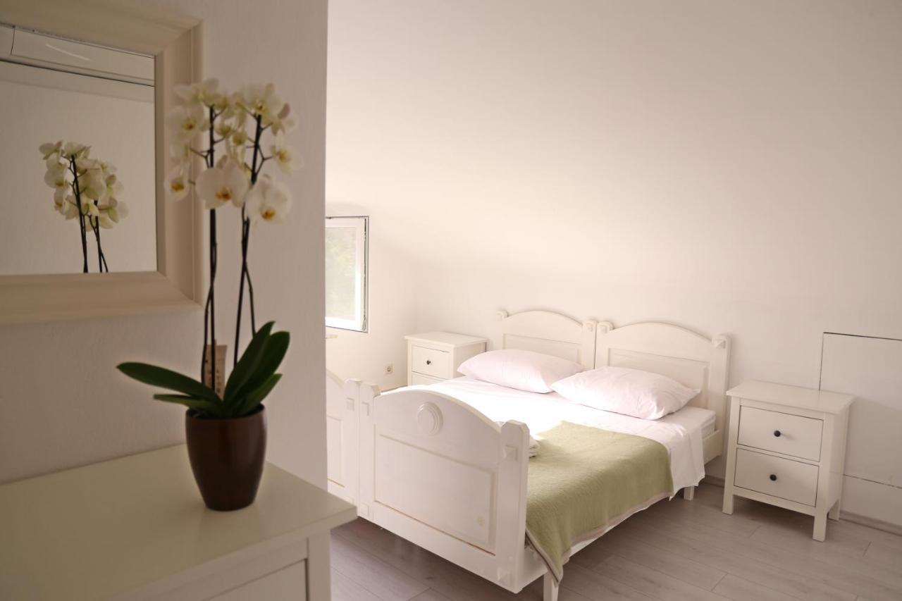 Pansion Marinka-Bire Rooms Лумбарда Экстерьер фото