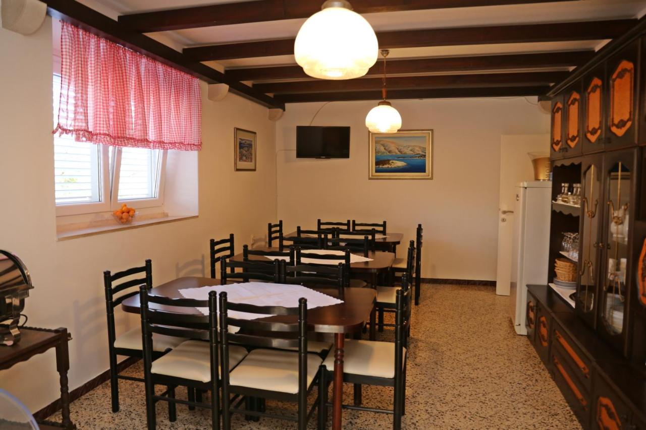 Pansion Marinka-Bire Rooms Лумбарда Экстерьер фото